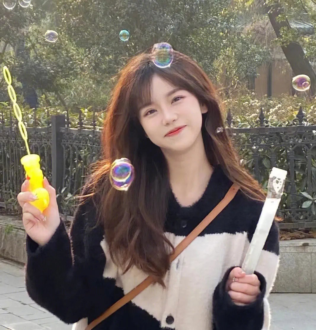 有点意思的院子里院季